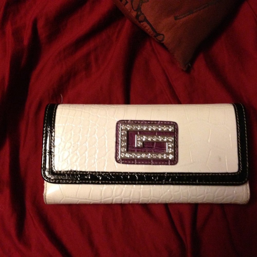 White Guess Wallet